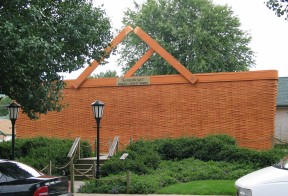 Biggest Basket in the World (Longaberger, of course) (26k)